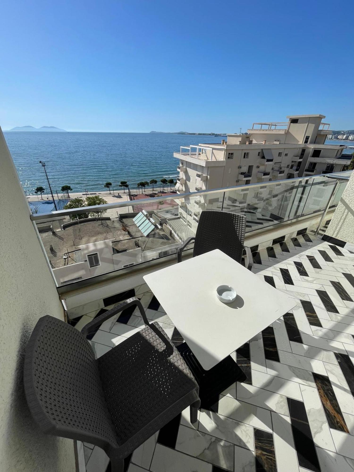 Hotel Britania Vlore Exterior photo