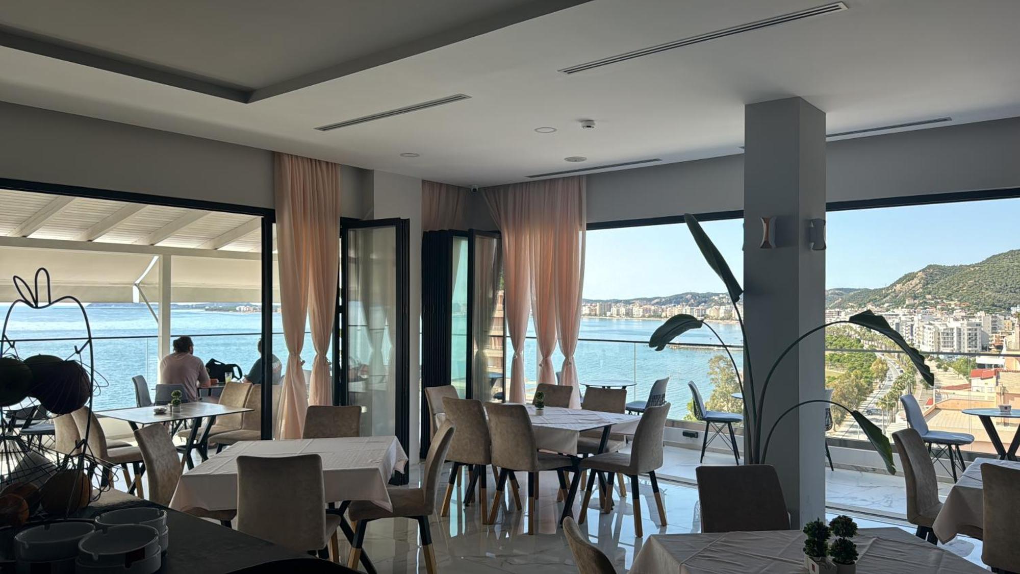 Hotel Britania Vlore Exterior photo